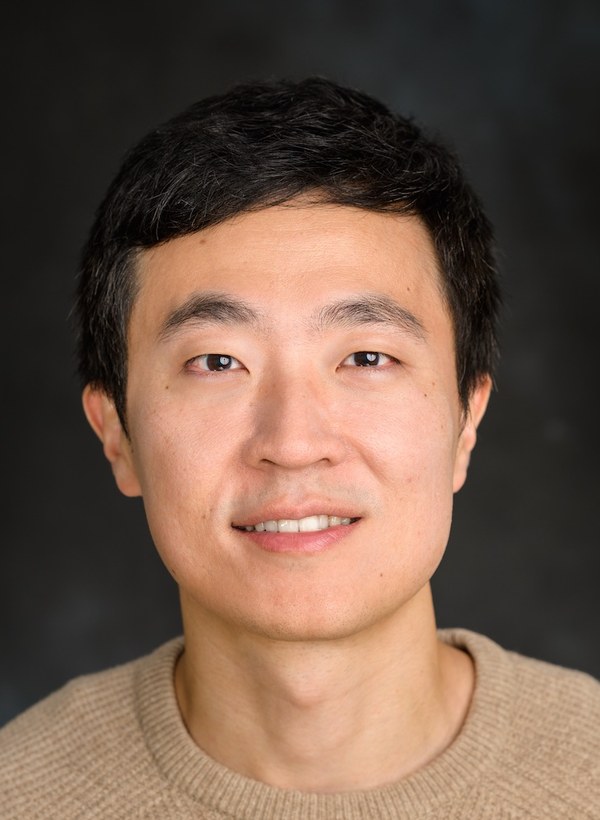 Headshot of Jonggi Hong